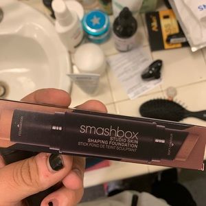 SmashBox Makeup/Concealer 2-1
